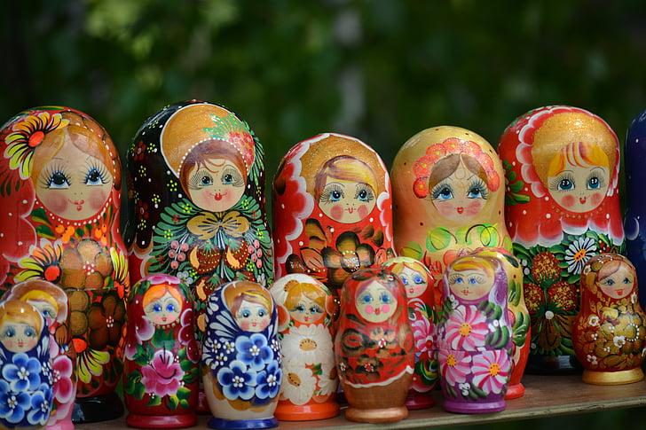 Vintage Matryoshka Nesting Dolls